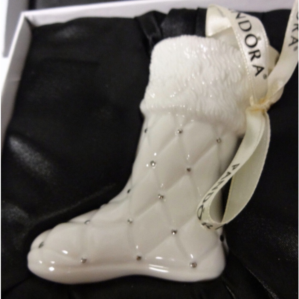 Pandora Christmas porcelain ornament 2012 rare vintage New